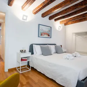Ca' Laura - San Marco Canal View Appartement