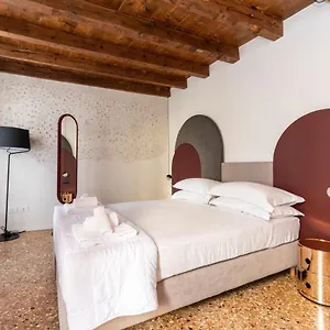 Palazzo Miracoli Appartement